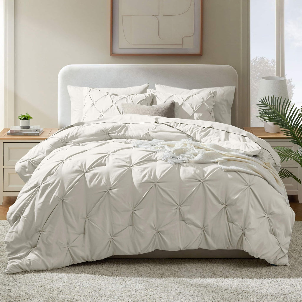 Off White Pinch Pleated 9 Piece King Comforter Set A123